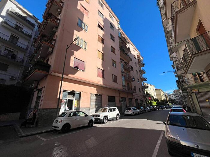 Appartamento quadrilocale in vendita in Via Antonio Manganario, Carmine, Salerno