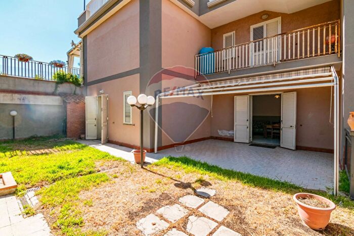 Appartamento trilocale in vendita in Via Dottor Mario Amato, Mascali