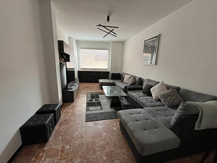 Appartamento trilocale in affitto in Via Benedetto Cairoli, Centro, Vigevano