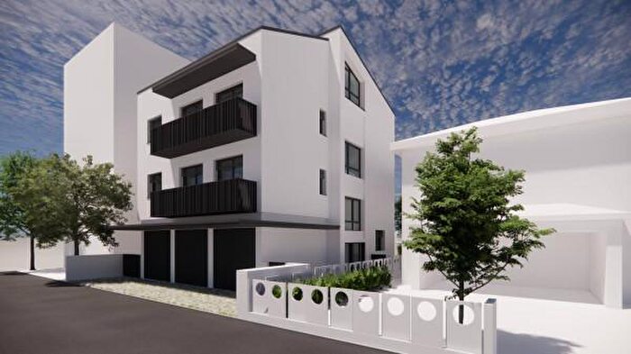 Appartamento trilocale in vendita in Viale Armando Diaz, Riccione