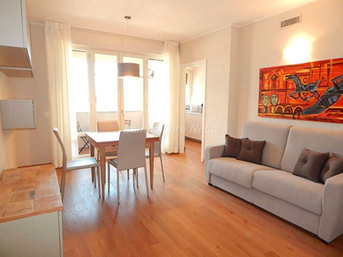 Appartamento trilocale in affitto in viale Delle Cascine, Porta Nuova Ingegneria, Pisa