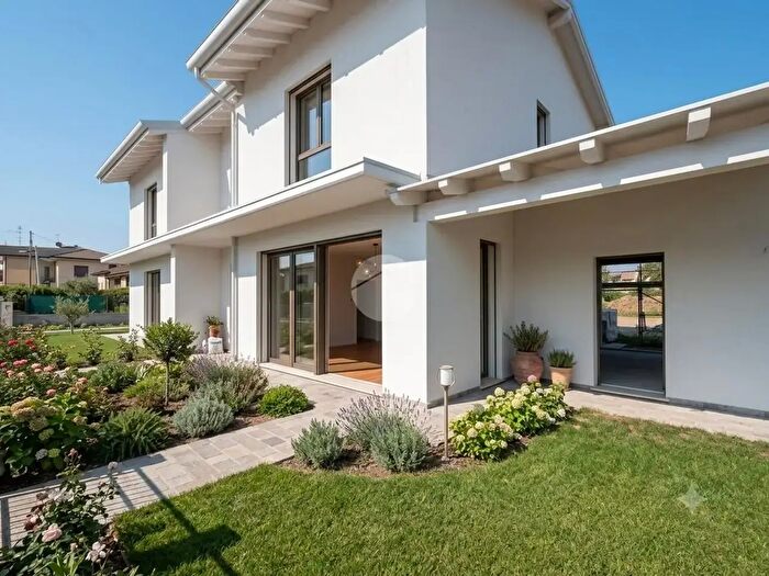 Casa quadrilocale in vendita in Via Zilie Inferiori, Calvisano