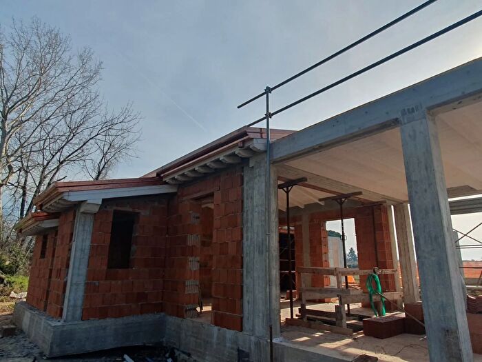 Casa bilocale in vendita in Pietrasanta