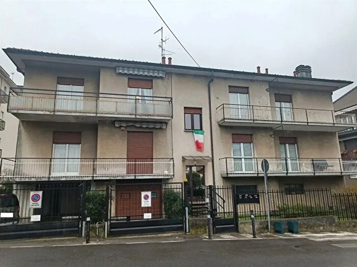 Appartamento trilocale in vendita in Como