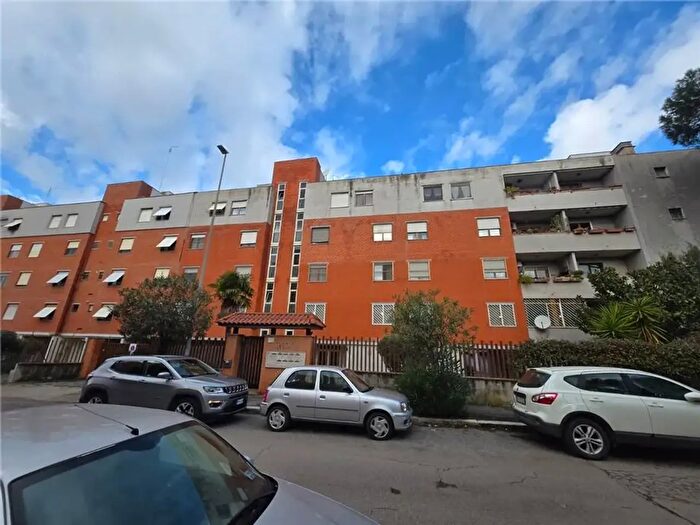 Appartamento trilocale in vendita in Roma