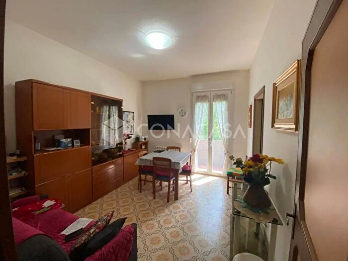 Appartamento trilocale in vendita in Via della Cooperazione, Bologna