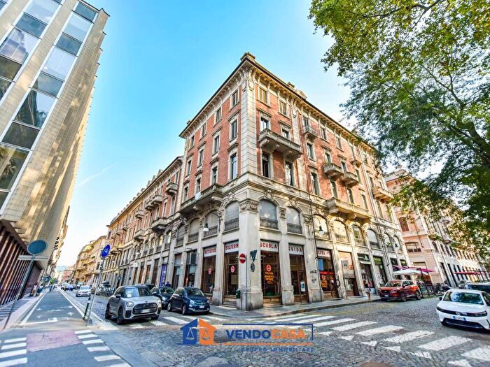 Casa quadrilocale in vendita in Via Antonio Giuseppe Ignazio Bertola, Quadrilatero Romano, Torino