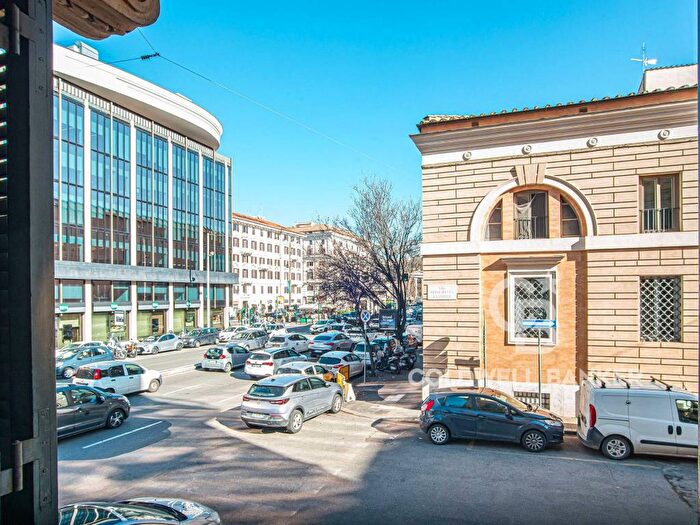 Appartamento con 6 locali in affitto in Via Maria Adelaide, Piazza del Popolo, Roma