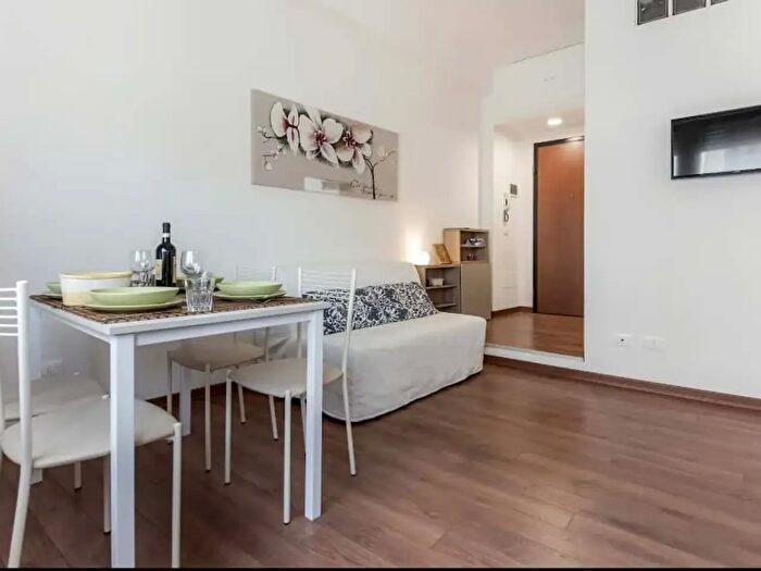 Appartamento monolocale in affitto in Viale Francesco Redi, Firenze