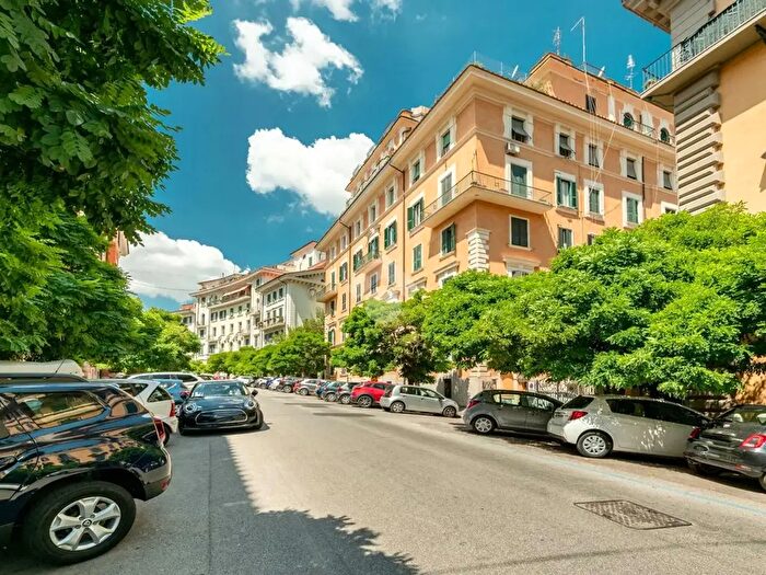 Appartamento bilocale in vendita in Via Piediluco, Roma