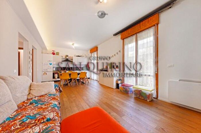 Appartamento trilocale in vendita in Piazza Martiri Partigiani, Sassuolo