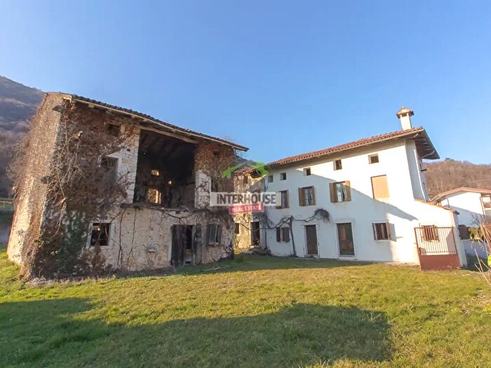 Appartamento con 6 locali in vendita in Via Concordia, Montereale Valcellina