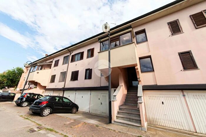 Appartamento trilocale in vendita in Via Roggia Mischia, Vermezzo con Zelo