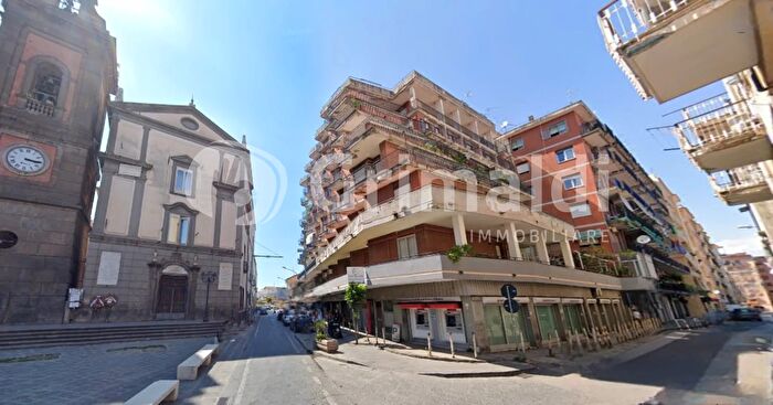 Appartamento con 5 locali in affitto in Via Rione De Gasperi, Giugliano In Campania