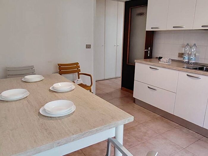 Appartamento trilocale in affitto in Via dei Visconti, Piazza Giovanni XXIII, Cagliari