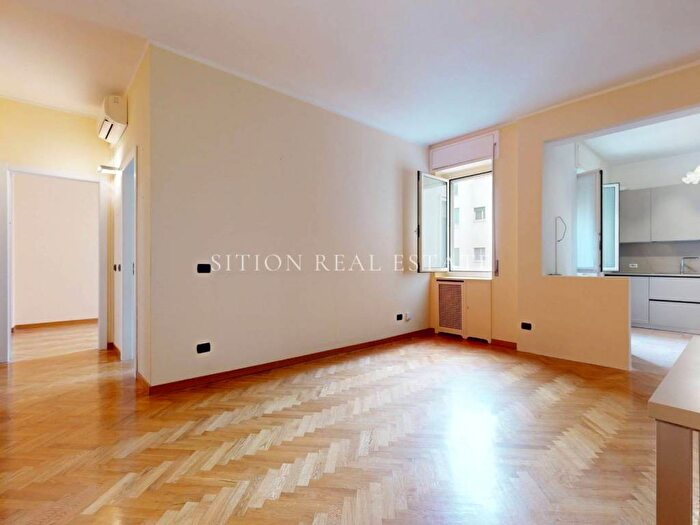 Appartamento quadrilocale in affitto in Via Guglielmo Silva, Monte Rosa Lotto, Milano