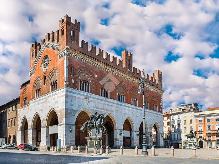 Appartamento bilocale in vendita in Via Vincenzo Porri, Piacenza