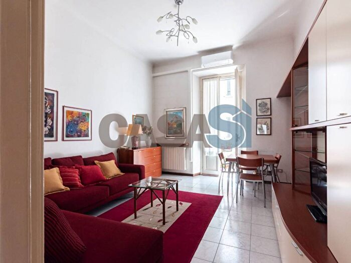 Appartamento trilocale in affitto in Viale Corsica, Argonne Corsica, Milano