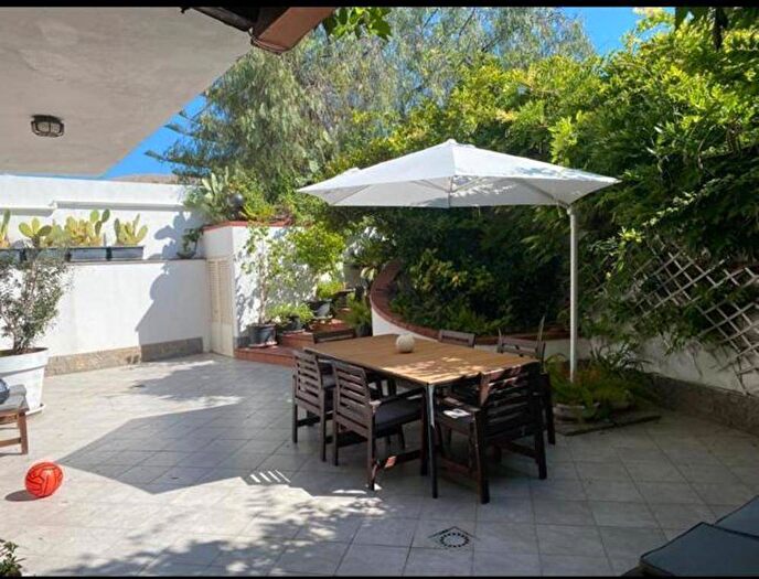 Casa quadrilocale in affitto in Via Perseo, Mondello Valdesi, Palermo