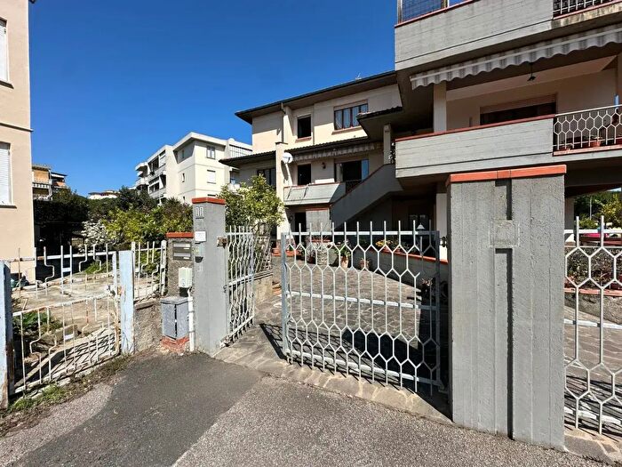 Casa con 7 locali in vendita in Follonica