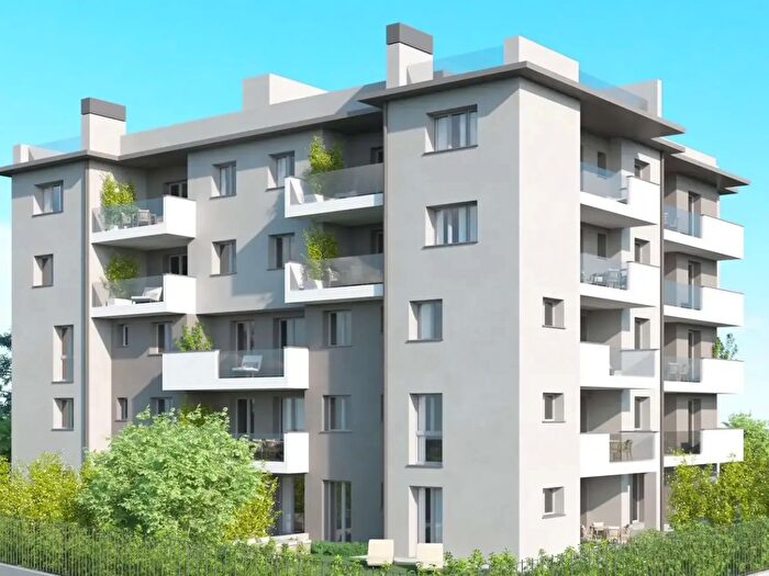 Appartamento quadrilocale in vendita in Via Leonardo da Vinci, Vedano Al Lambro