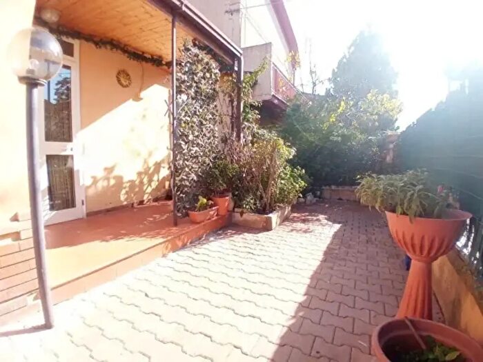 Casa con 6 locali in vendita in Via Appennini, Avezzano