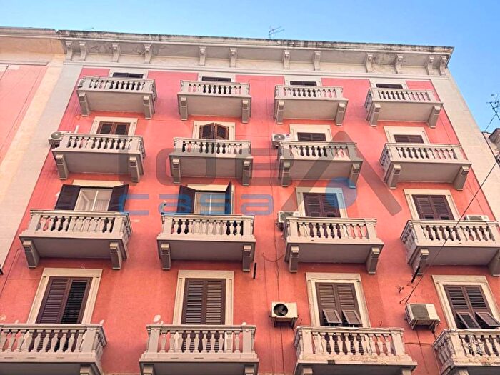 Appartamento trilocale in affitto in Via Duca di Genova, Borgo, Taranto