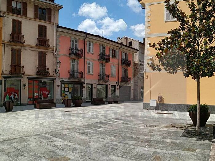Appartamento bilocale in affitto in Centro, Borgosesia