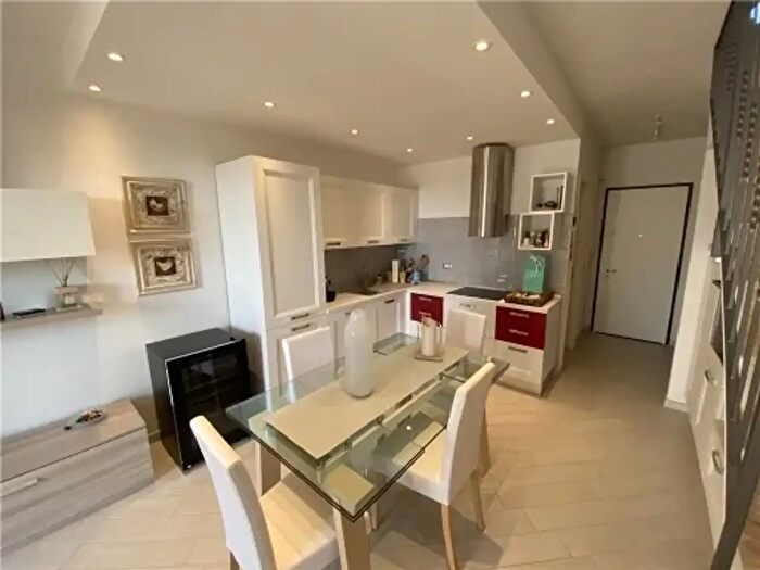 Appartamento bilocale in vendita in Lastra A Signa