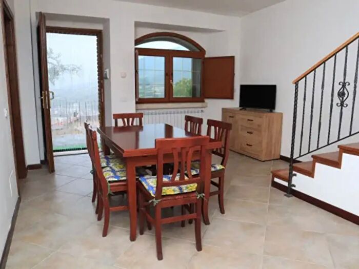 Casa con 5 locali in affitto in Piazza Castello, Castel Di Sangro
