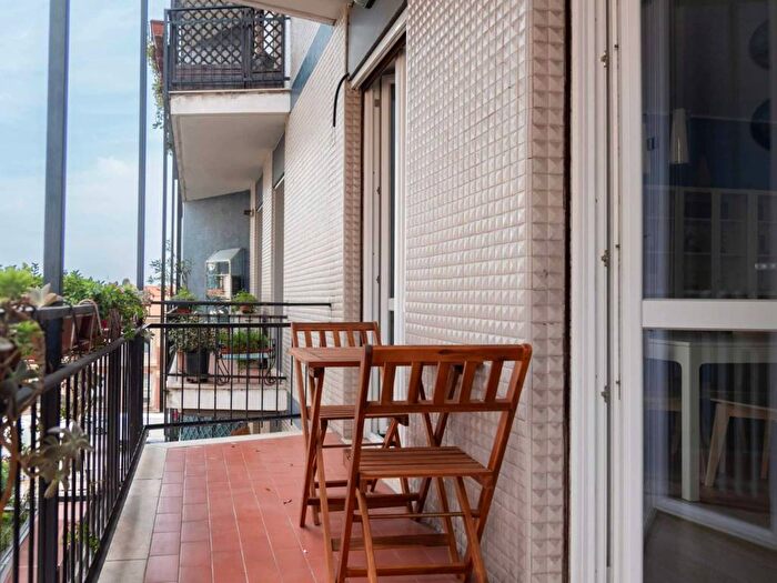 Appartamento trilocale in affitto in Via Savona, Piazza Napoli, Milano