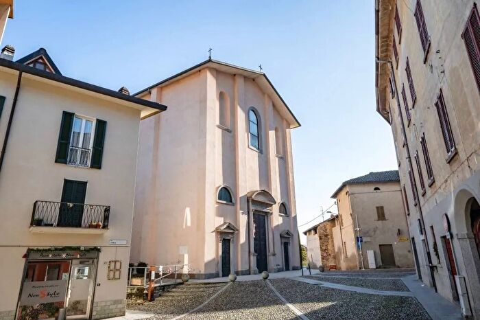 Casa trilocale in vendita in Via Silvio Pellico Valgreghentino, Valgreghentino