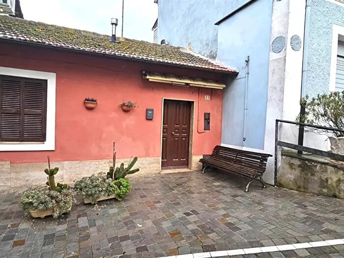 Appartamento bilocale in vendita in Borgo Regina Margherita, Torrita Tiberina