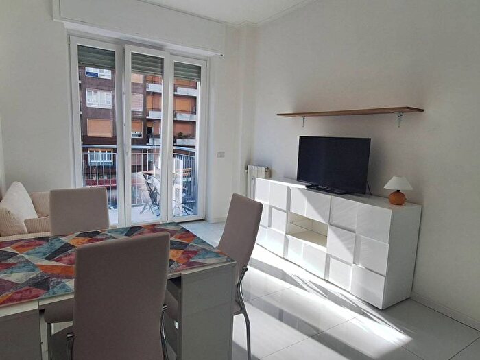 Appartamento monolocale in affitto in Via Giuseppe Ripamonti, Vigentino Fatima, Milano