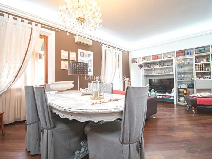 Appartamento con 5 locali in vendita in Montemurlo