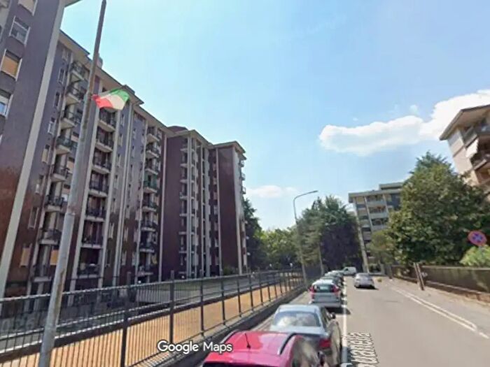 Appartamento trilocale in affitto in Via Monte Amiata, Baranzate