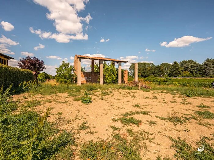 Casa con 12 locali in vendita in Granarolo DellEmilia