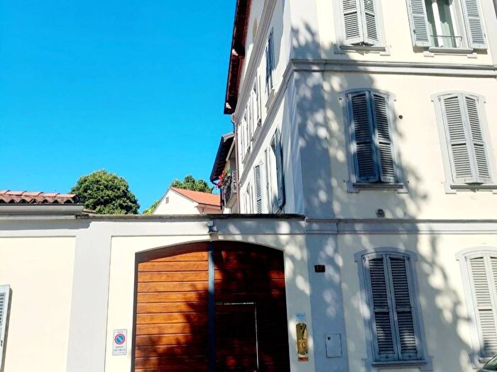 Appartamento bilocale in affitto in Viale Guglielmo Oberdan, Centro Storico, Pavia