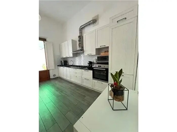 Appartamento con 5 locali in vendita in Empoli