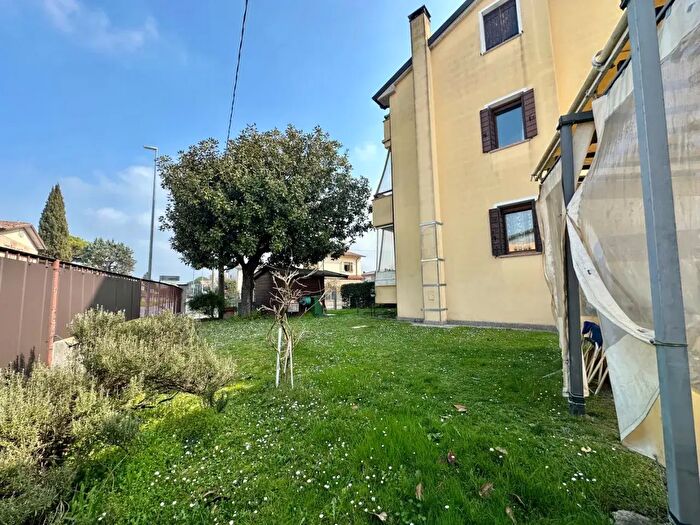 Casa trilocale in vendita in Via Carso, Selvazzano Dentro