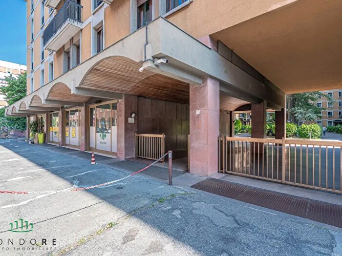 Appartamento quadrilocale in vendita in Via Giuseppe Mazzini, Bologna