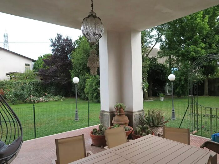 Appartamento con 5 locali in vendita in Via Pratolino, Santo Stefano Di Magra
