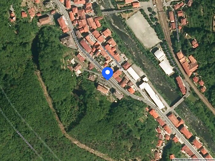 Casa in vendita in Via G Airenta, Rossiglione