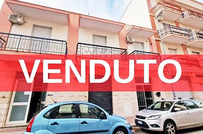 Appartamento quadrilocale in vendita in Via Lisbona Andria Andria Zona Pineta Via Trani Villa, Andria