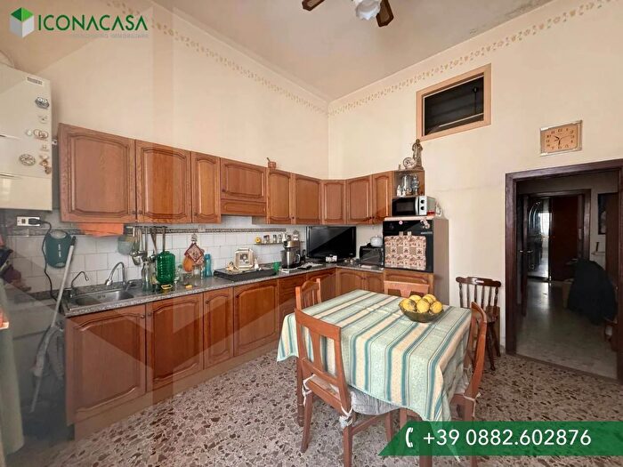 Appartamento quadrilocale in vendita in Via Libia, Torremaggiore