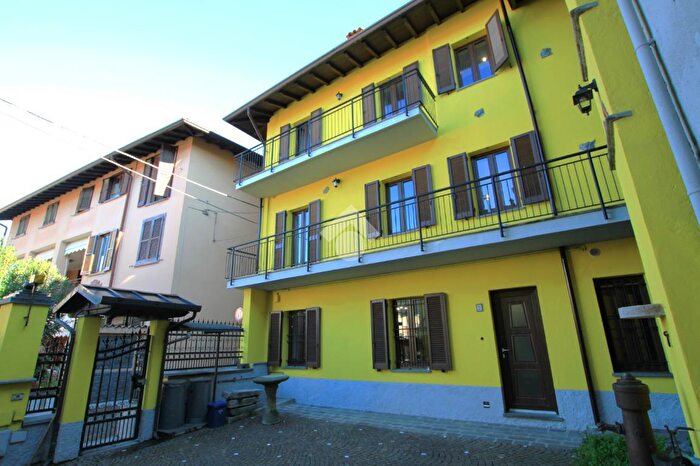 Casa con 5 locali in vendita in Via Pozzo, La Valletta Brianza