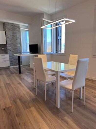 Appartamento quadrilocale in vendita in Via Peschiera, Battaglia Terme