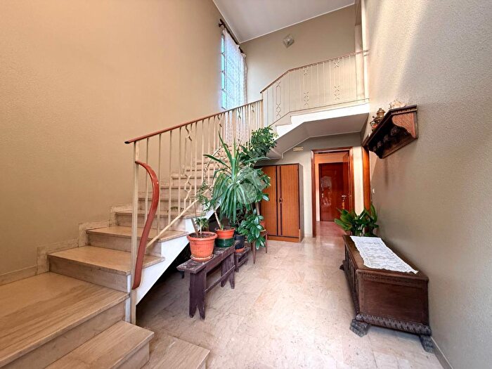 Casa con 6 locali in vendita in Via Ca Magno, Padova