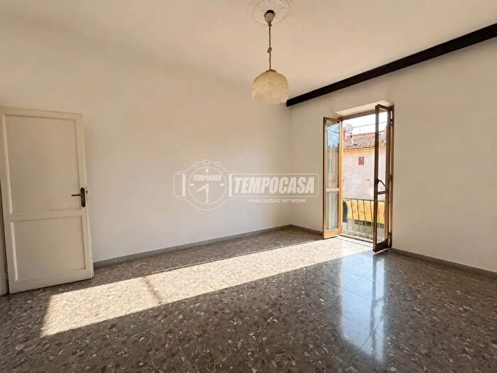 Appartamento trilocale in vendita in Via Roma, Trevignano Romano