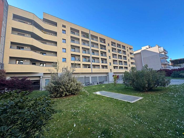 Appartamento bilocale in affitto in Via Termopili, Pasteur, Milano